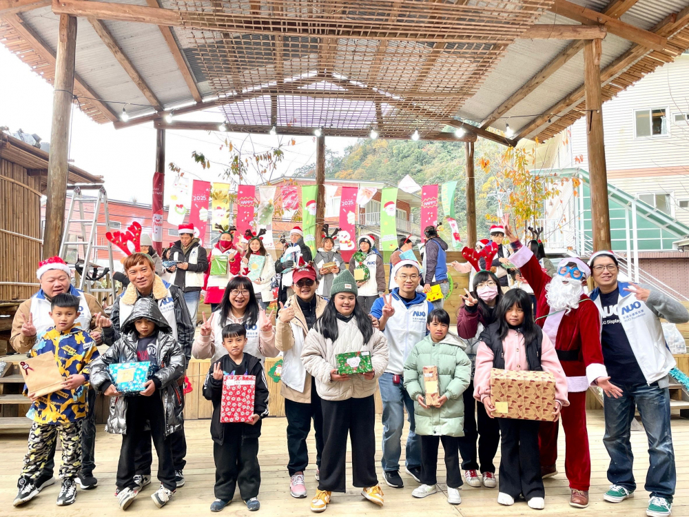 友達永續基金會號召「圓夢計畫」行動連續23年，由同仁凝聚內部愛心與資源送往偏鄉，累積為逾萬名兒童圓夢，實踐友達共創共好的永續精神。