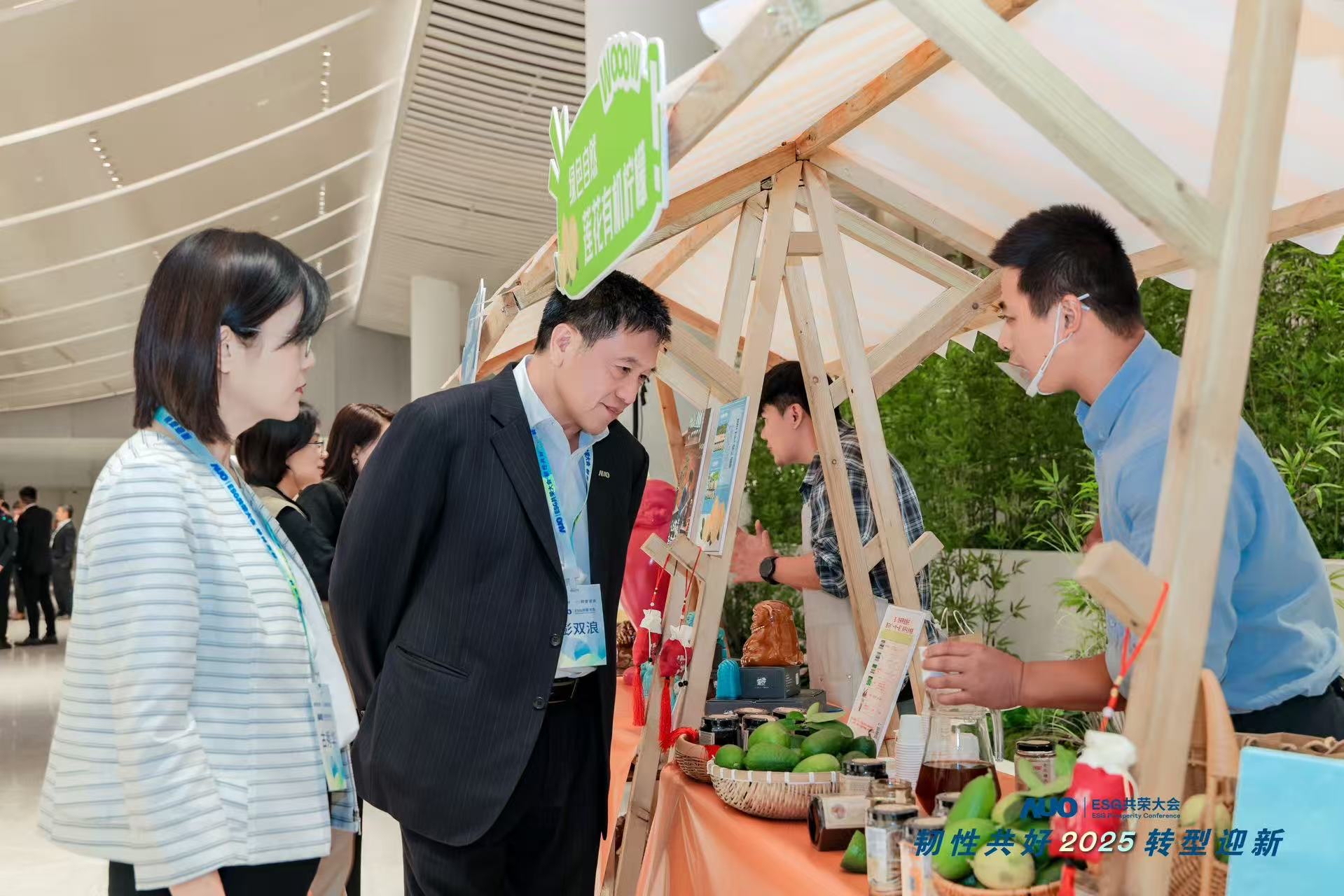beats365大会设置ESG互动展区，携手ADT、华展工业等供应链伙伴与社会企业，集中呈现绿色产品、循环成果与社区共融实践，通过可观可感的沉浸式体验，构建从技术到文化的立体永续价值链，获得与会嘉宾广泛好评。