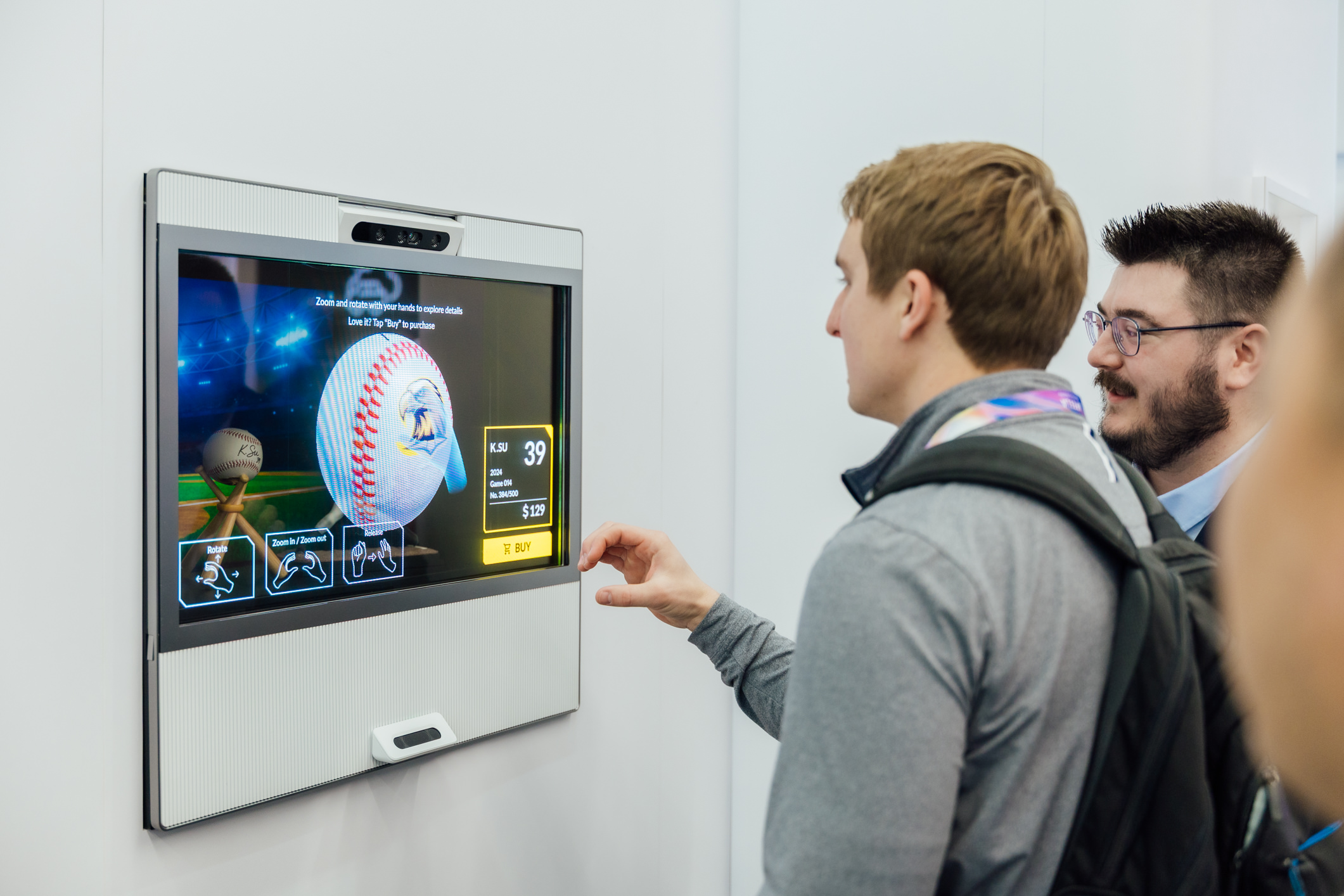 beats365智慧行动透过专属展间，与客户深度聚焦，密切探讨产品协作共创的机会与落地的可能性，激发人车互动的创新再进化，并结合输出国际的Micro LED前瞻技术跨界应用，揭开更多元精彩的应用情境。